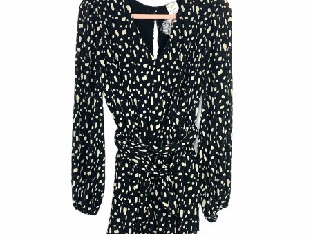 By Together Black and Cream Print Belted Romper NWT- Size M Hot on Sale