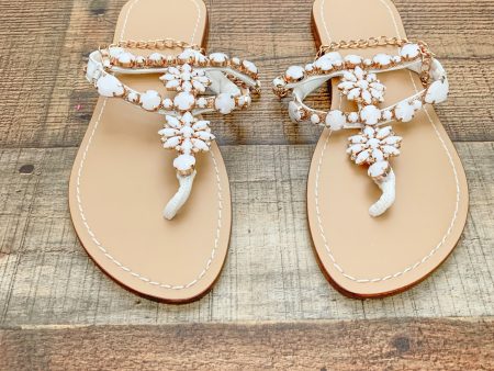 No Brand White Bohemia Summer Beach Flat Sandals NWT- Size 37 Online now