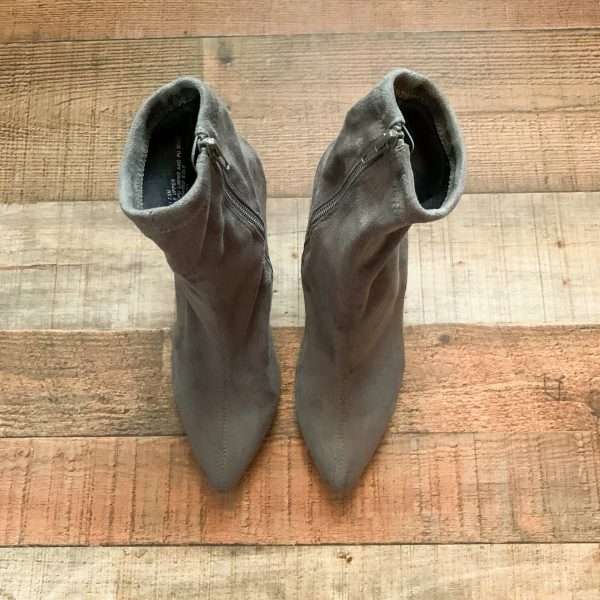 Steve Madden Grey Lolli Suede Booties- Size 7.5 Supply