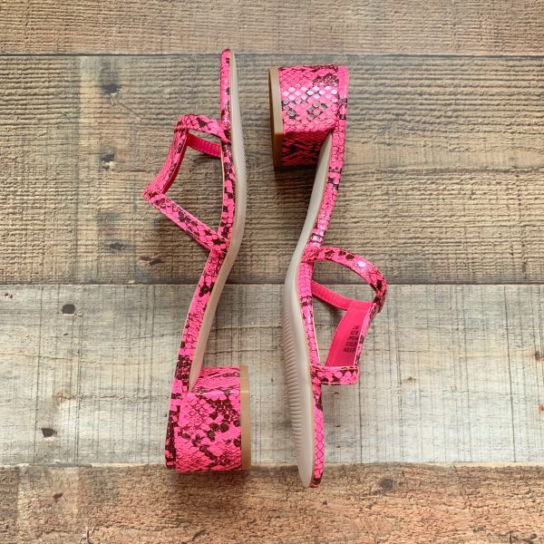 Coconuts By Matisse Pink Snakeskin Print Faux Leather Low Heel Sandals NWOT- Size 9 Discount