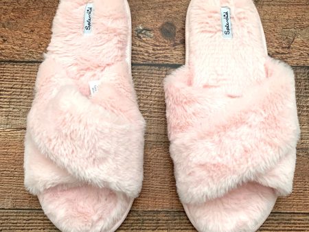 Splendid Light Pink Fluffy Slippers- Size M L(Brand New Condition) Online