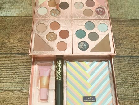 Tarte Gift & Glam Collector s Set NWOT For Sale