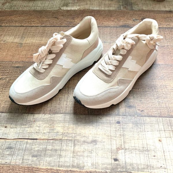 White Raven Tan White Suede Like Sneakers- Size 8.5 (Like New!) Supply