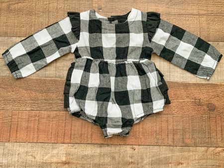 No Brand Buffalo Check Long Sleeve Romper- Size ~0-3M (see notes) For Sale