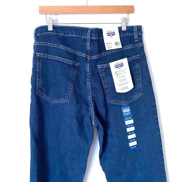 Saddlebred Men’s Relaxes Fit Denim Jeans NWT- Size 34x32 (Inseam 32”) For Sale